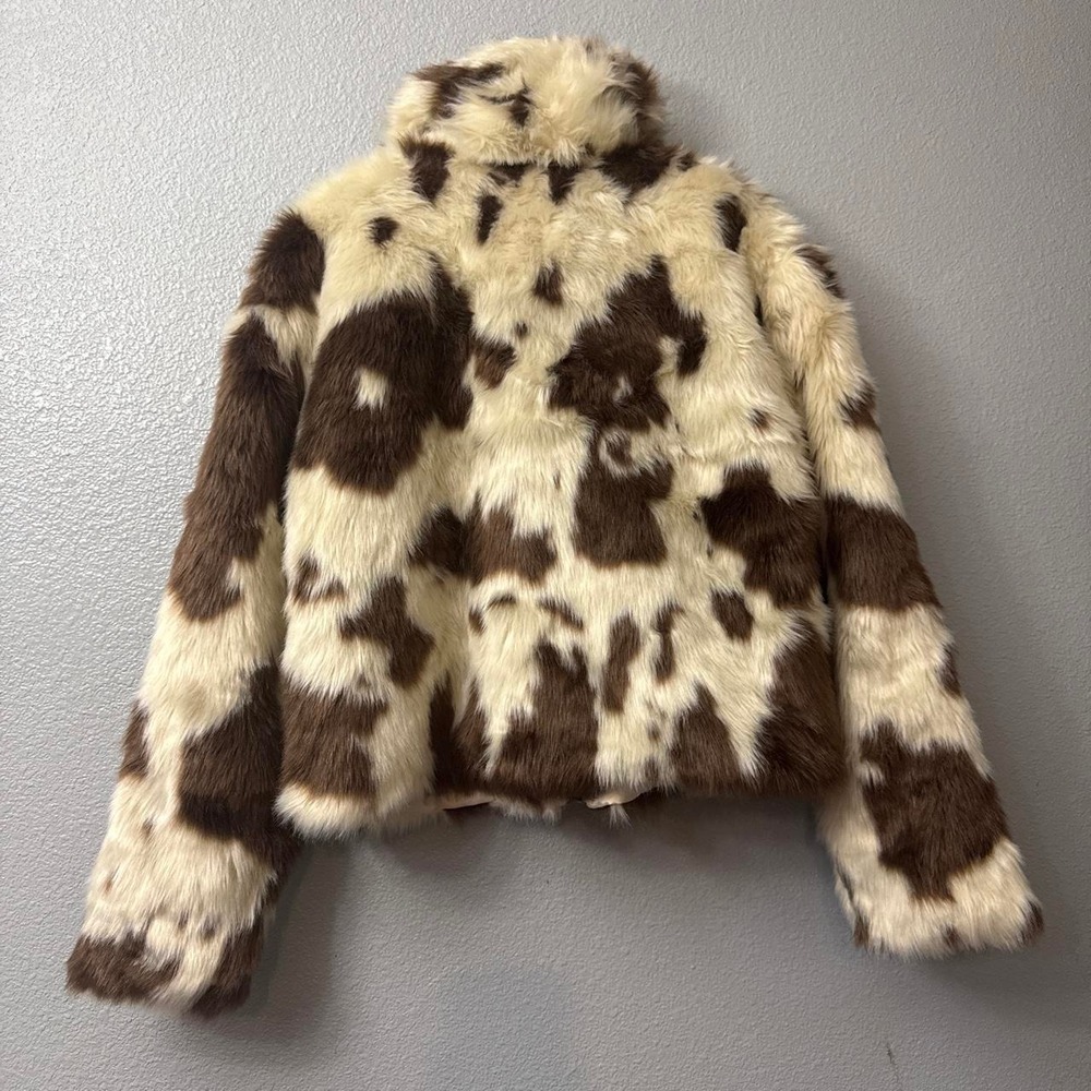 Wild Fable Women's Faux Fur Faux Cowhide Print Jacket - Picture 3 of 8